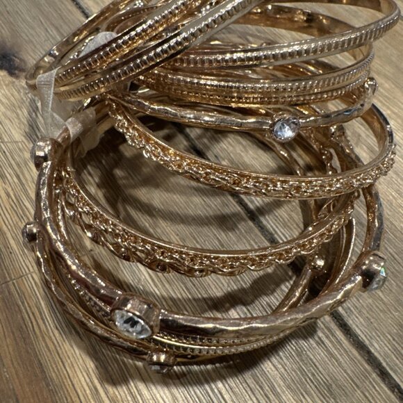 Neiman Marcus Cara NY New York Bead Gold Tone Metal Bangle Bracelets 15 Set NEW - Picture 12 of 16